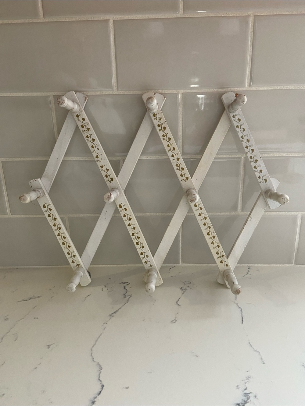 Vintage Wood Accordion Peg Rack White Gold Ivy Wall Hanger